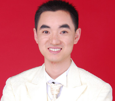 我是熊龙,入驻百家了,在这里谈网络营销,谈网络招生!